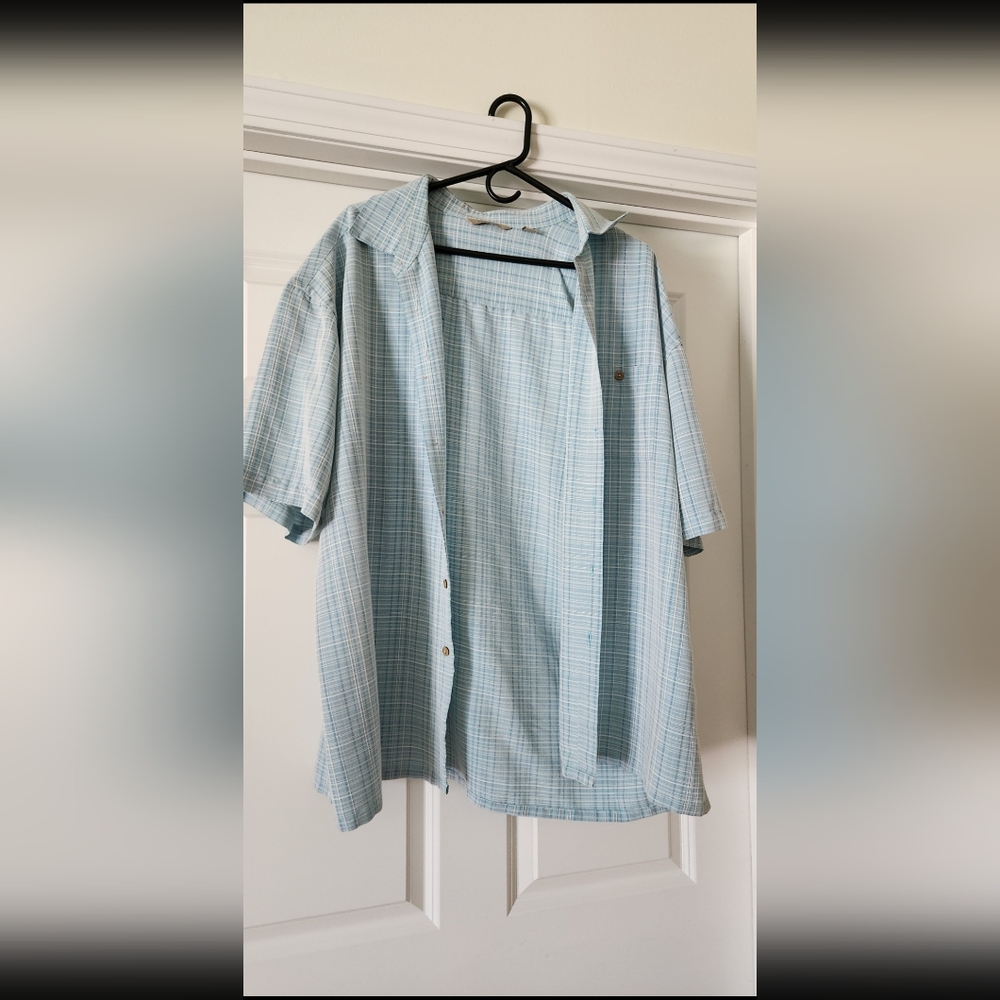 Mens XXL Light Blue Plaid Short Sleeve Button-Up Shirt, Like New